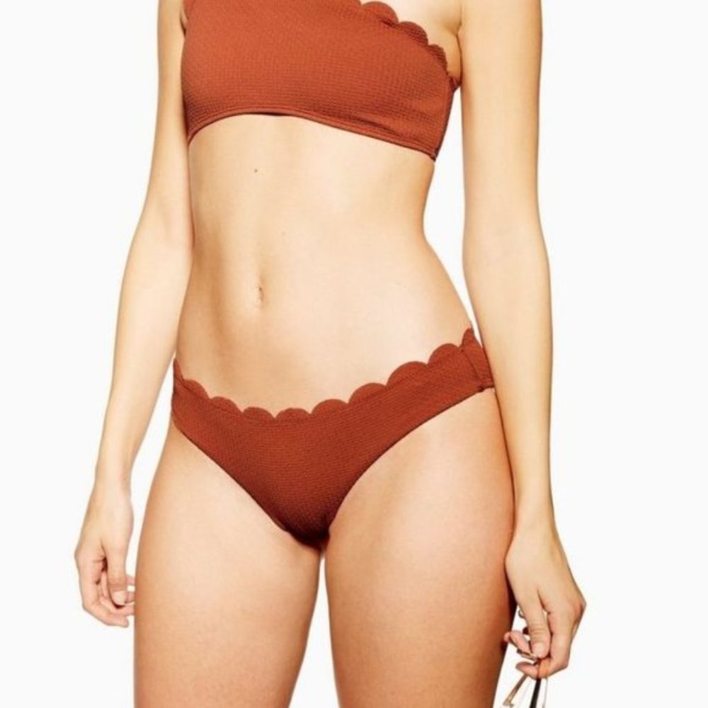 NWOT TOPSHOP Scallop Bikini Bottoms